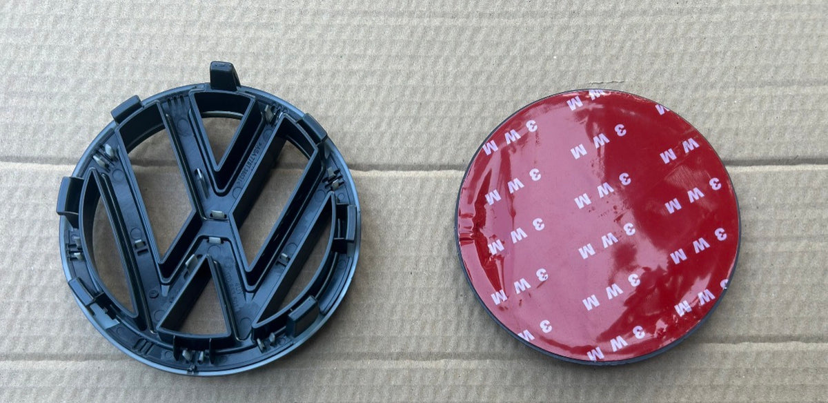 Volkswagen Caddy MK3 MK3.5 Gloss Black Badge Set – Front Grille & Rear Emblem